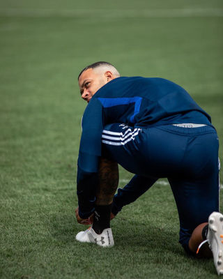 孟菲斯 德佩脚下的under Armour战靴为何方神圣 Enjoyz足球装备网手机版