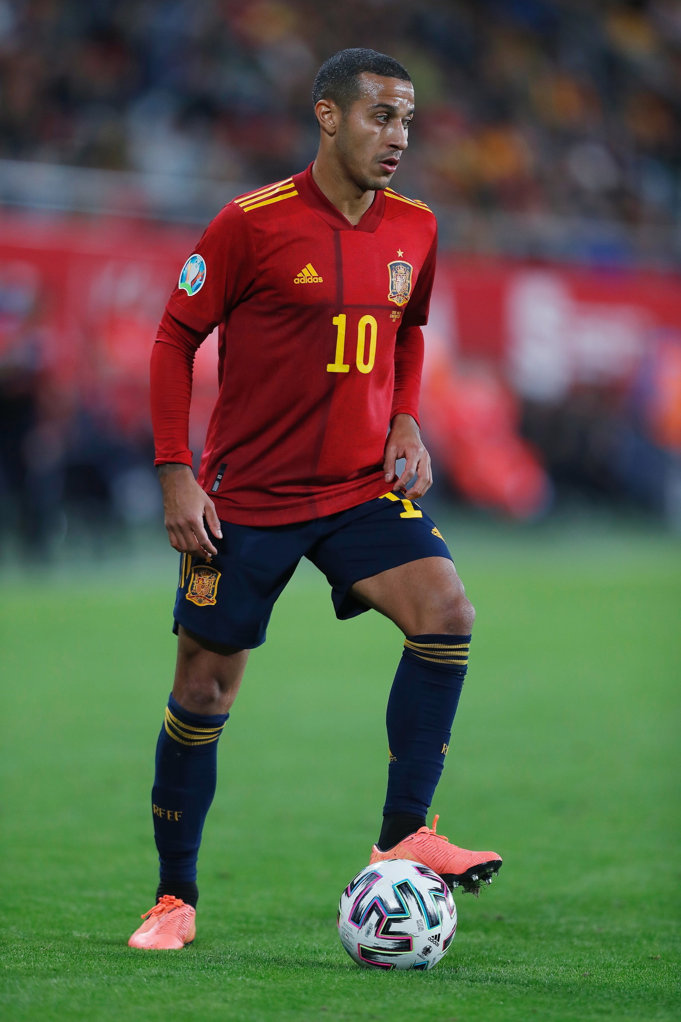 adidas西班牙国家队2020主场球衣球员版 - 西班牙欧洲杯球衣 - 实验室