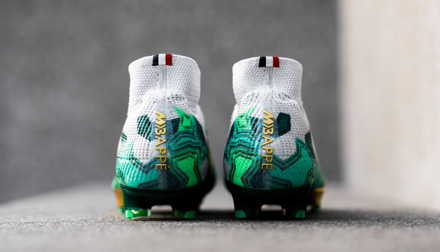 近观姆巴佩首款个人专属Nike Mercurial足球鞋 球鞋 足球鞋足球装备门户_ENJOYZ足球装备网