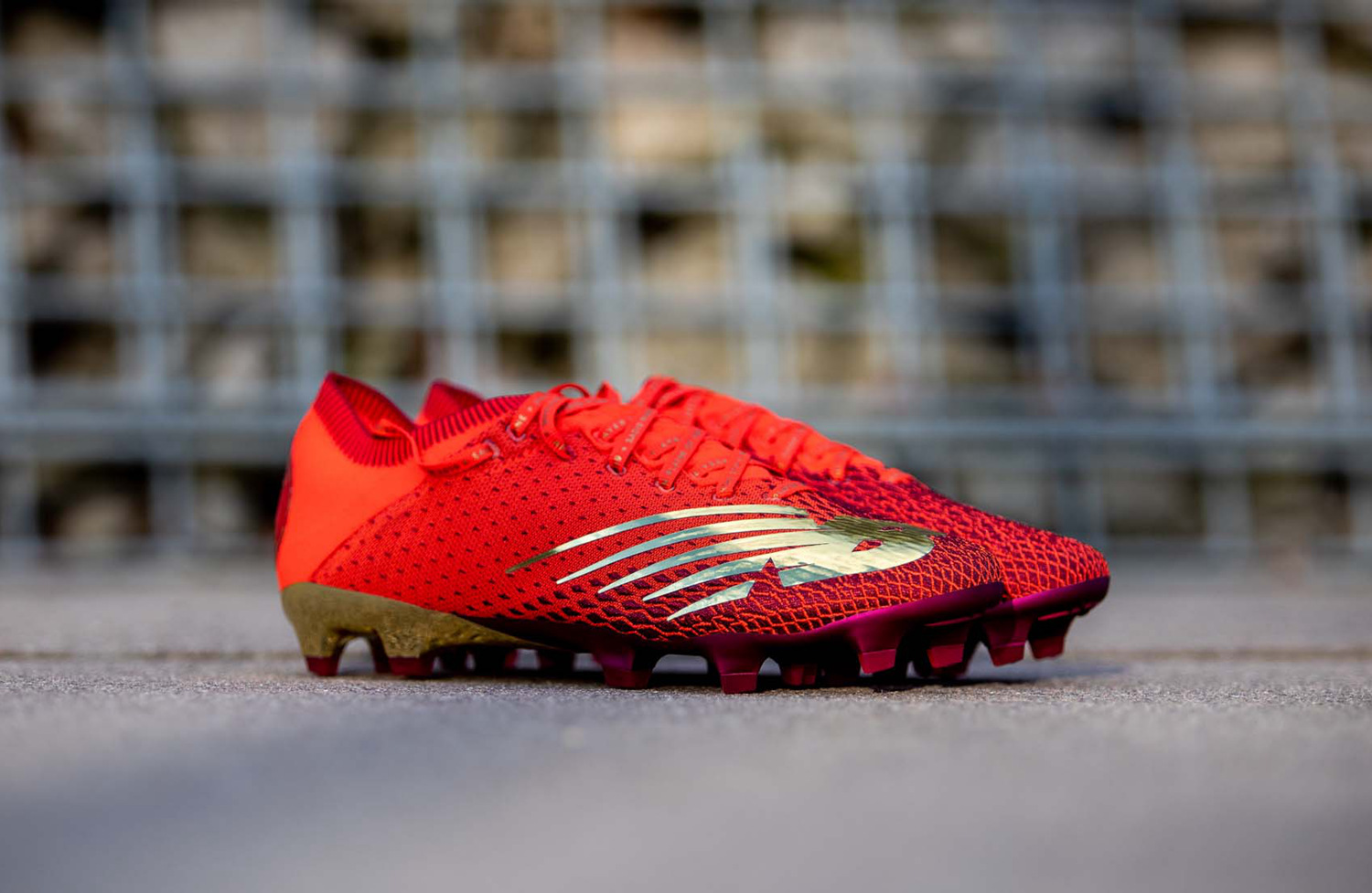 new balance为马内推出特别版furon v6足球鞋