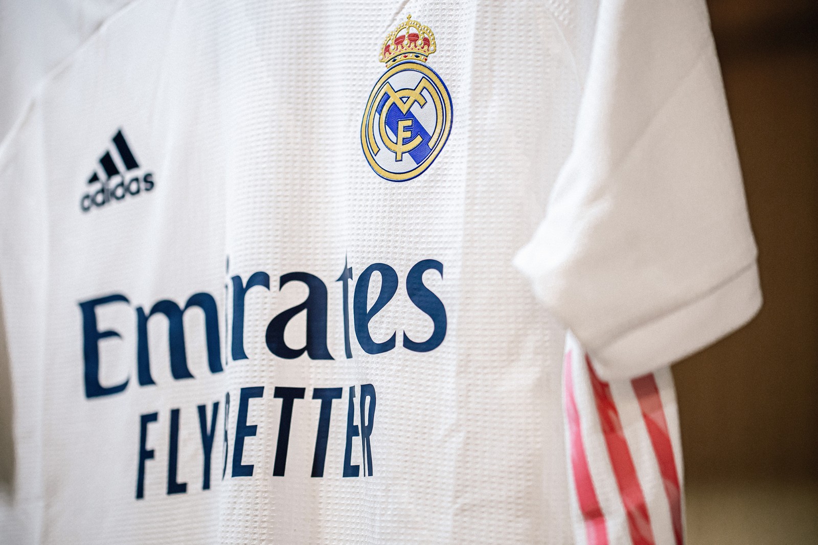 adidas皇家马德里2021主场球衣球员版