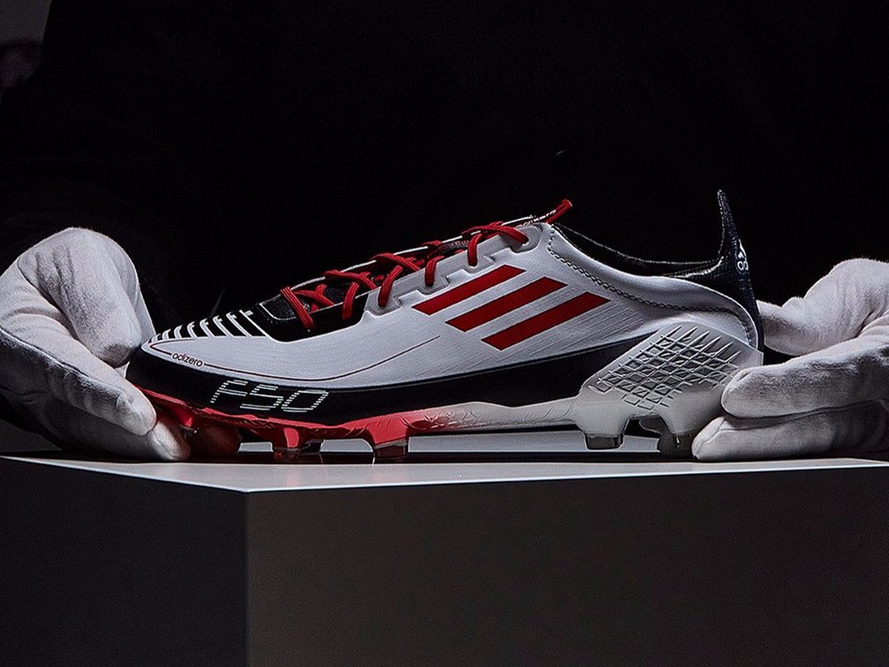 韦尔纳训练上脚adidasf50adizeromemorylane足球鞋