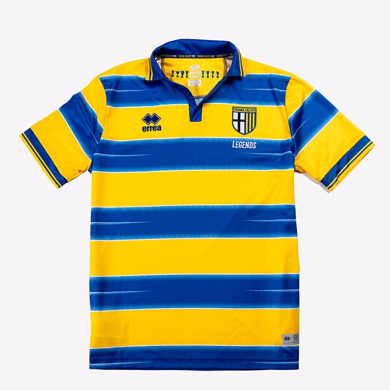 致敬"三冠王"!帕尔马推出传奇球衣