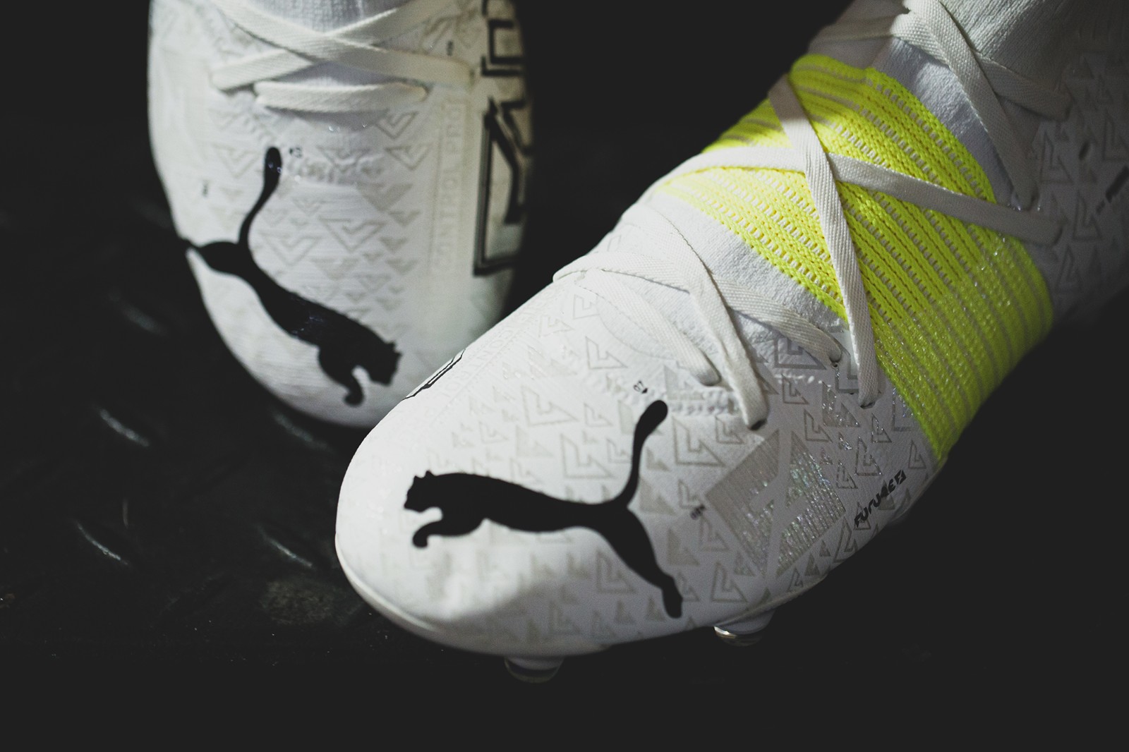 PUMA FUTURE Z 1.1 “Teaser Edition”足球鞋 - 足球鞋美图_实拍图片 - 足球鞋足球装备门户_ENJOYZ足球装备网