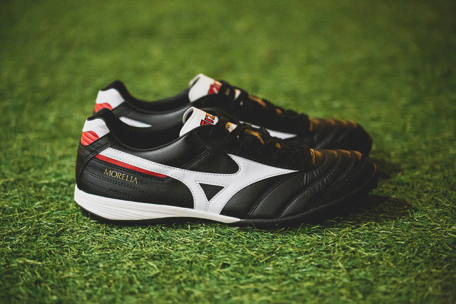 mizuno morelia sala japan tf 足球鞋