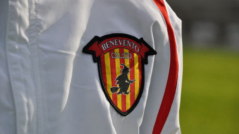 耐克为贝内文托打造的新赛季球衣将会在近期正式发布.