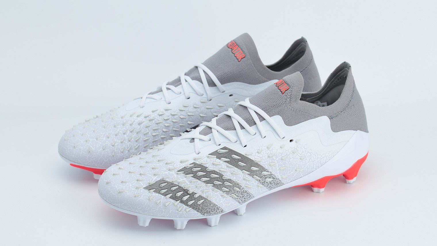 adidas Predator Freak.1 L “White Spark”足球鞋