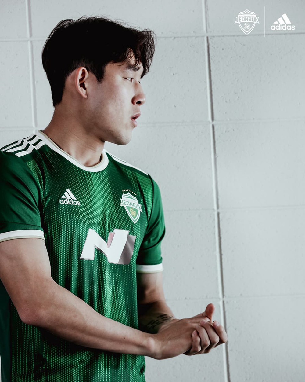 阿迪达斯发布全北现代汽车2022赛季主场球衣