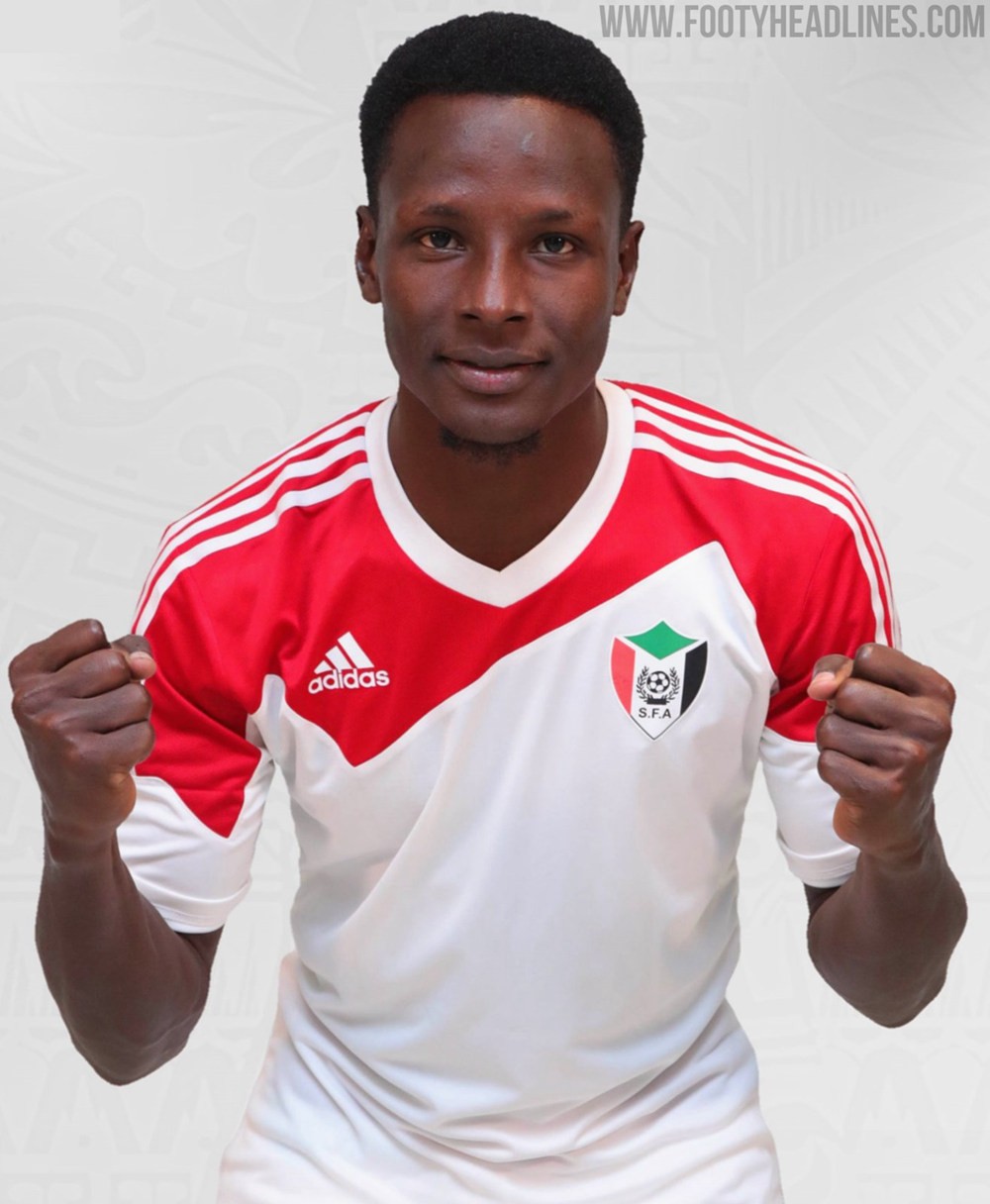 苏丹国家队上下半场穿着不同款式球衣比赛 - 球衣视点 - 足球鞋足球