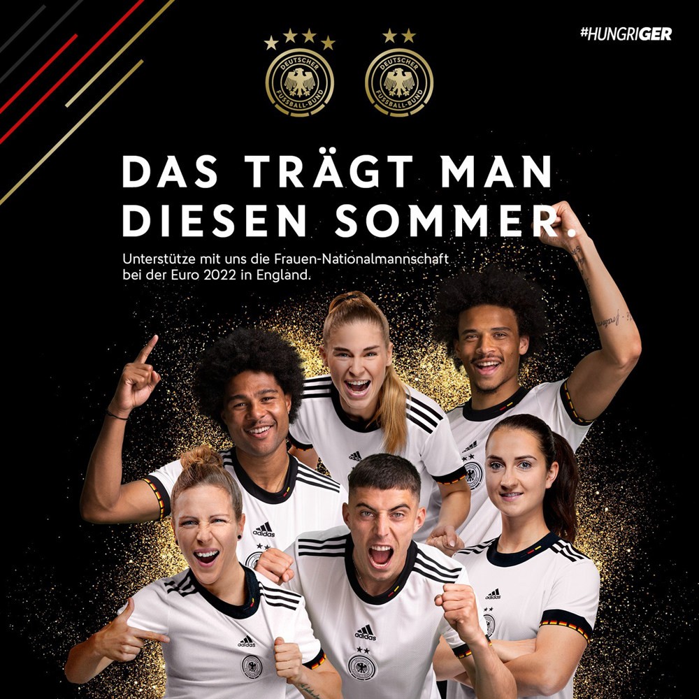 在"das tr01gt man diesen sommer"(这就是你今年夏穿衣服)这一口号