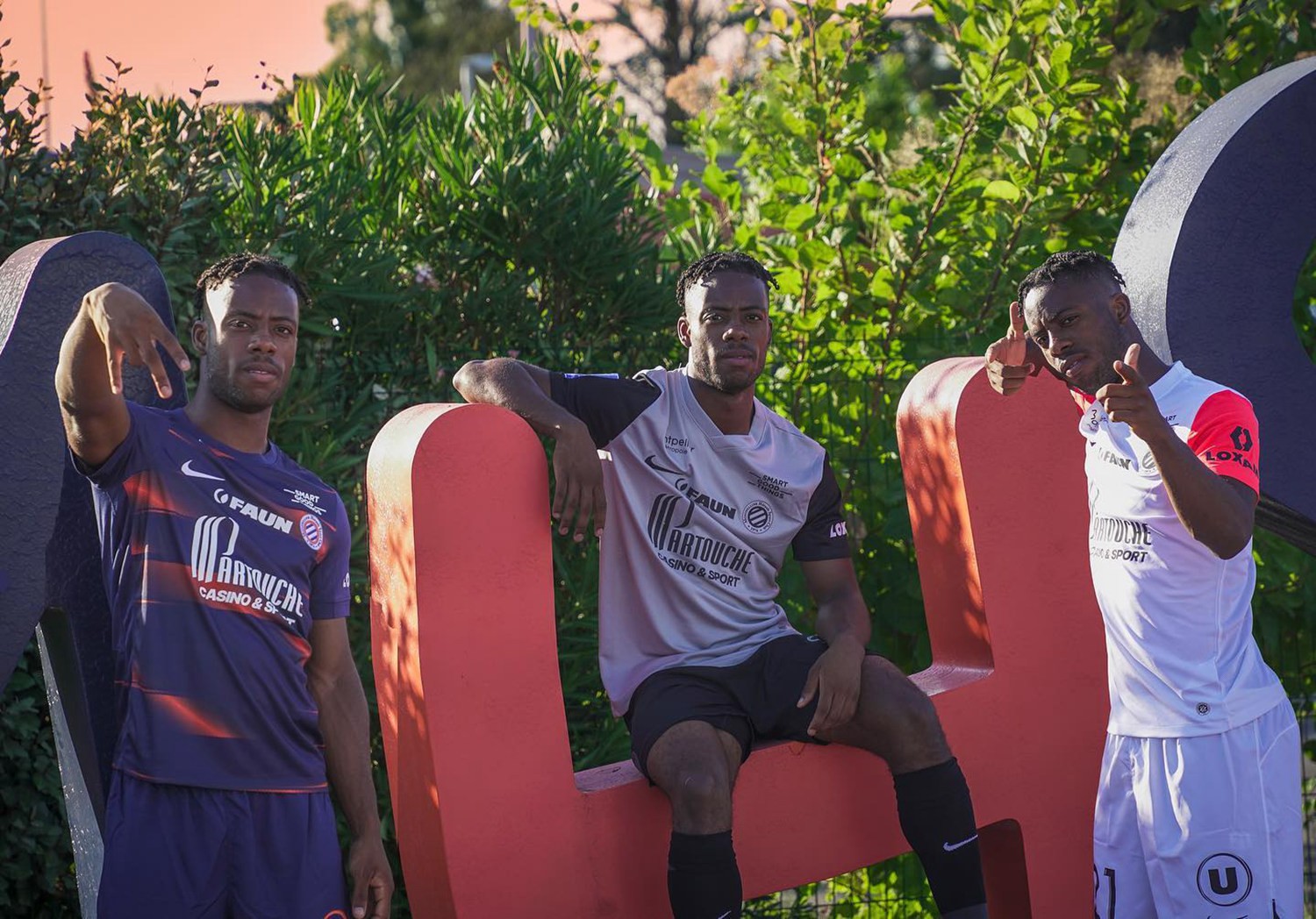 耐克发布蒙彼利埃202223赛季主客场球衣