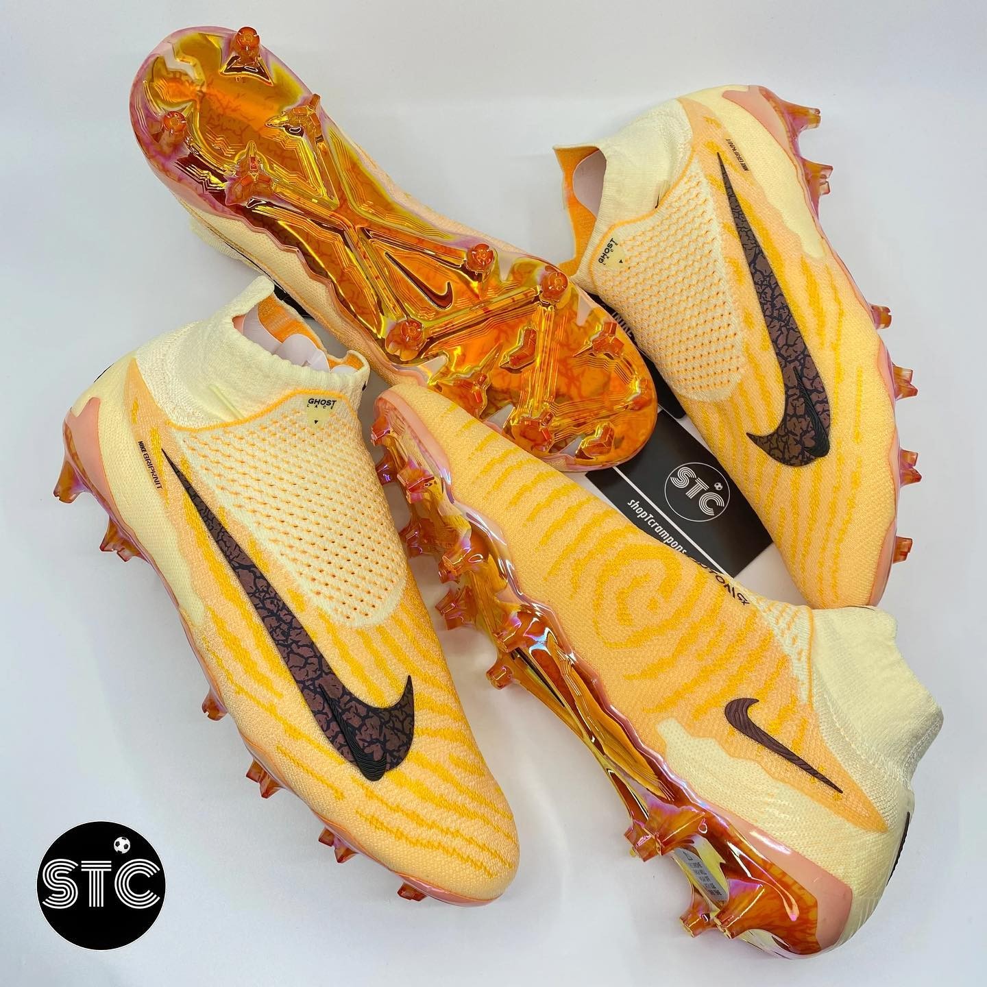 耐克新配色Phantom GX足球鞋实物曝光 - 球鞋 - 足球鞋足球装备门户_ENJOYZ足球装备网