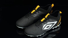 umbro Tocco 2 Pro AG Ь