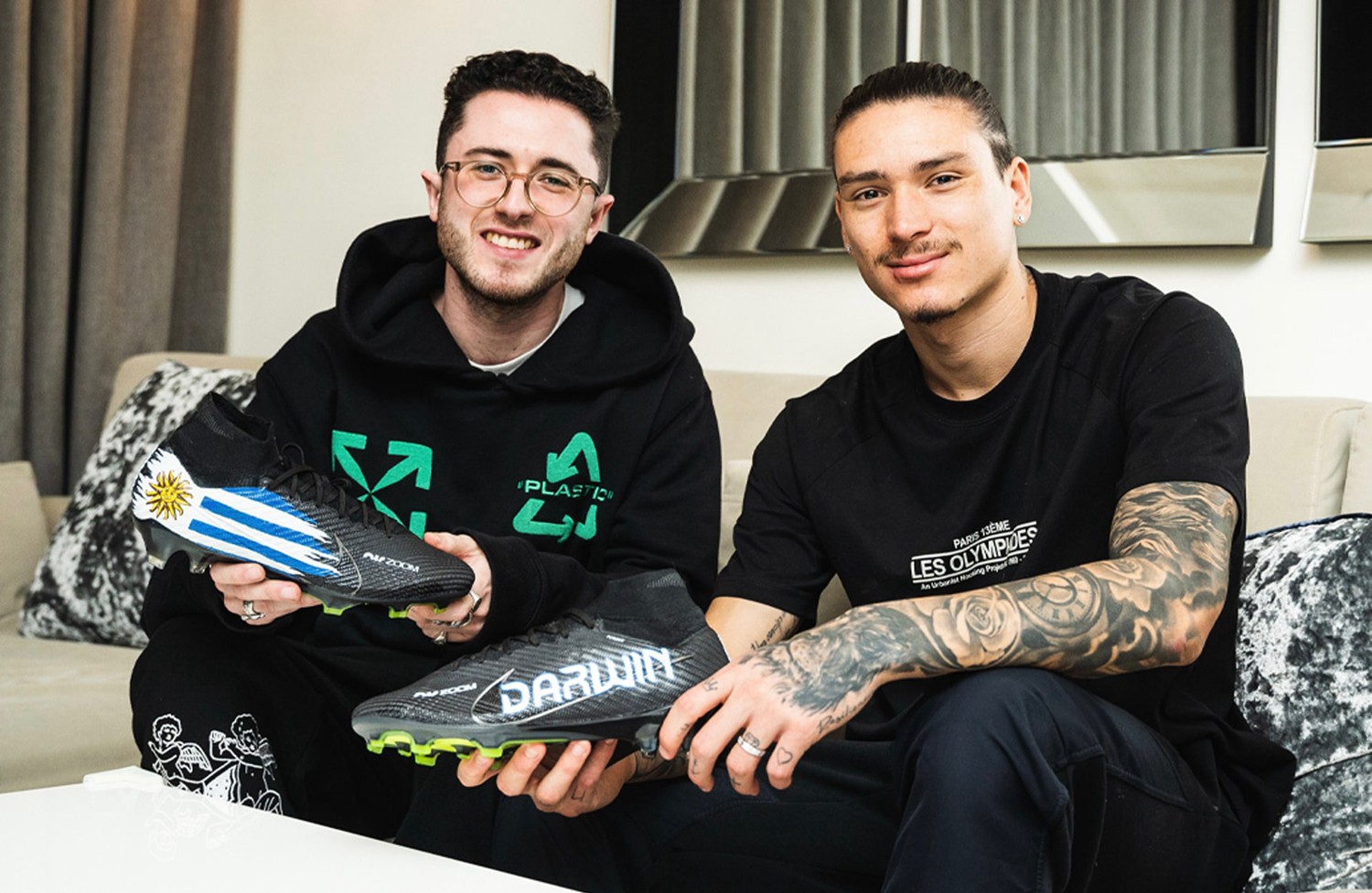 英国艺术家为努涅斯打造定制nikezoommercurialsuperfly9足球鞋