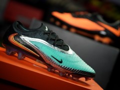 ʮ�����̵�2025����սѥ�����£�