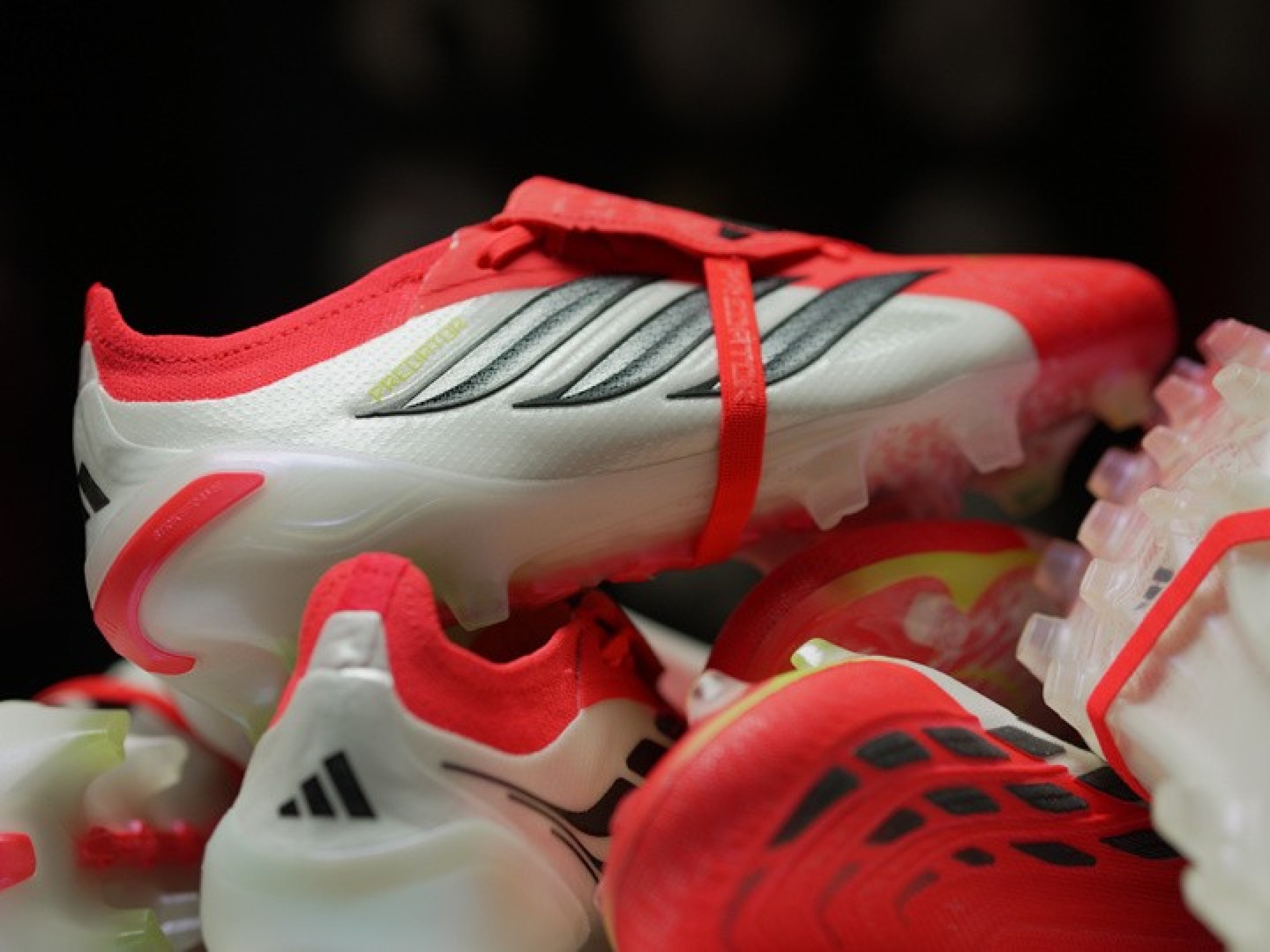 ��������Ь�����ң�ȫ��adidas Predator Elite����Ь