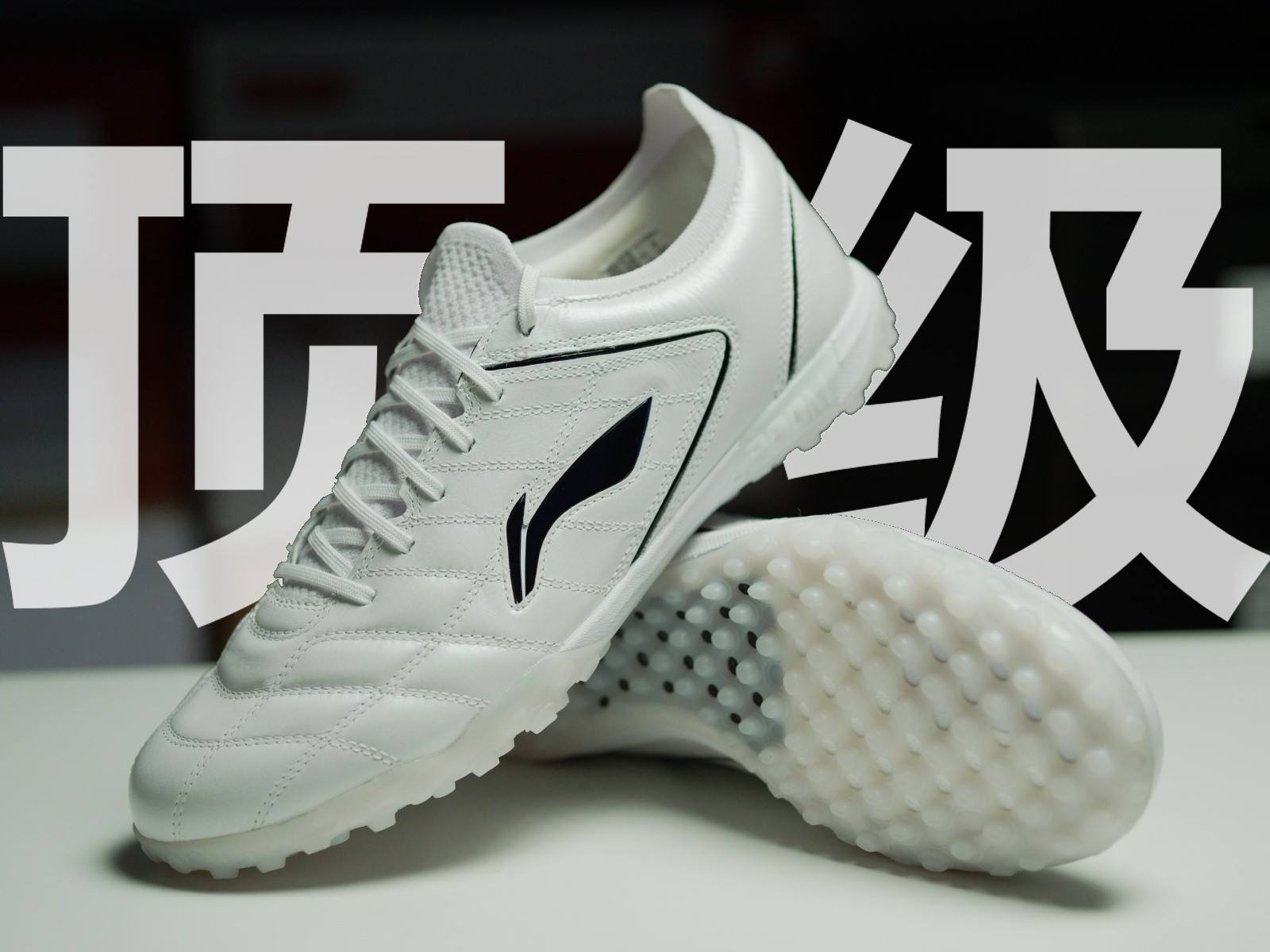 С���� x ������3 Elite TF����Ь