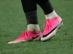 �г��������Ͻ�ȫ��һ��Nike Mercurial����Ь